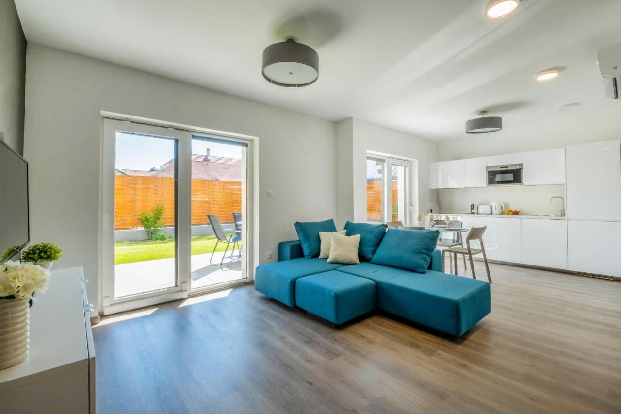 Mf Villa Nuvola Шиофок Экстерьер фото